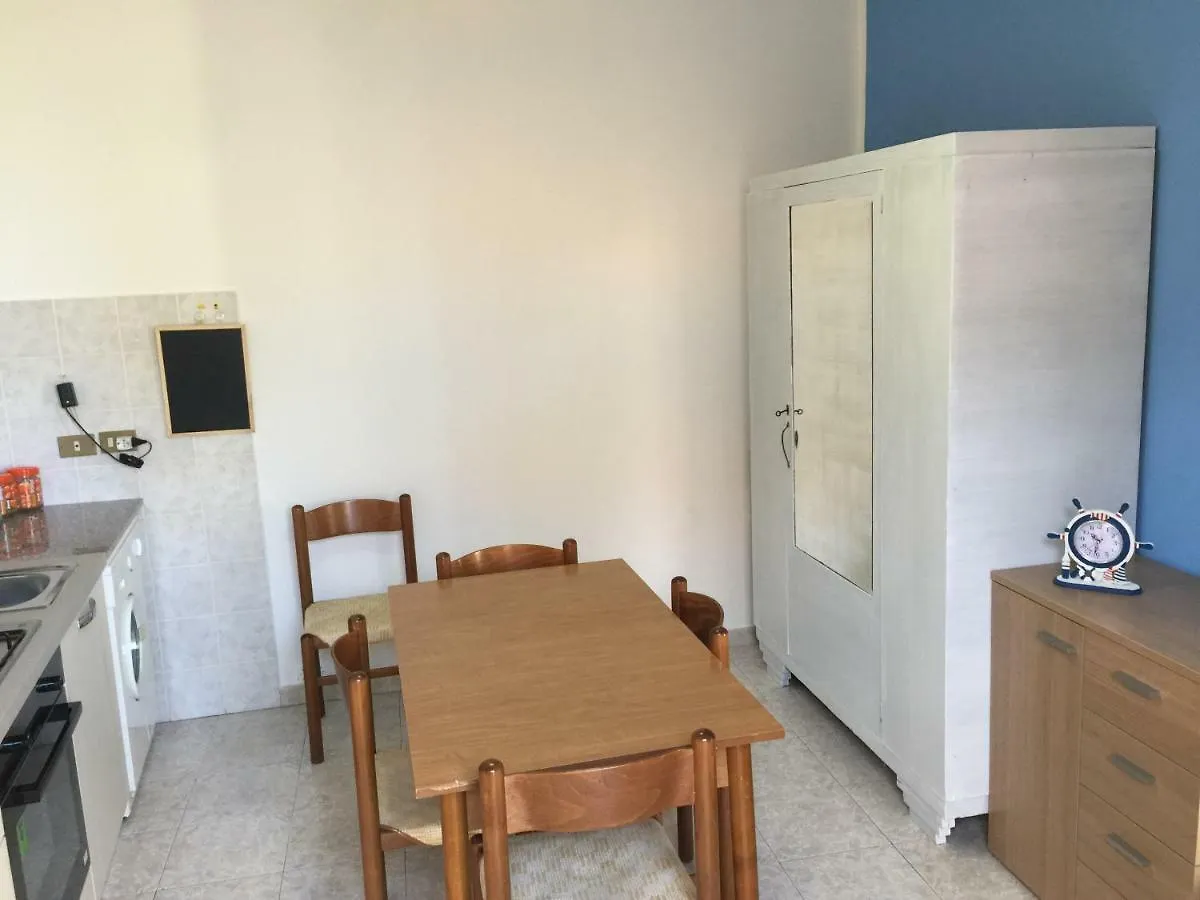Apartment Xenia Mongiove Ιταλία