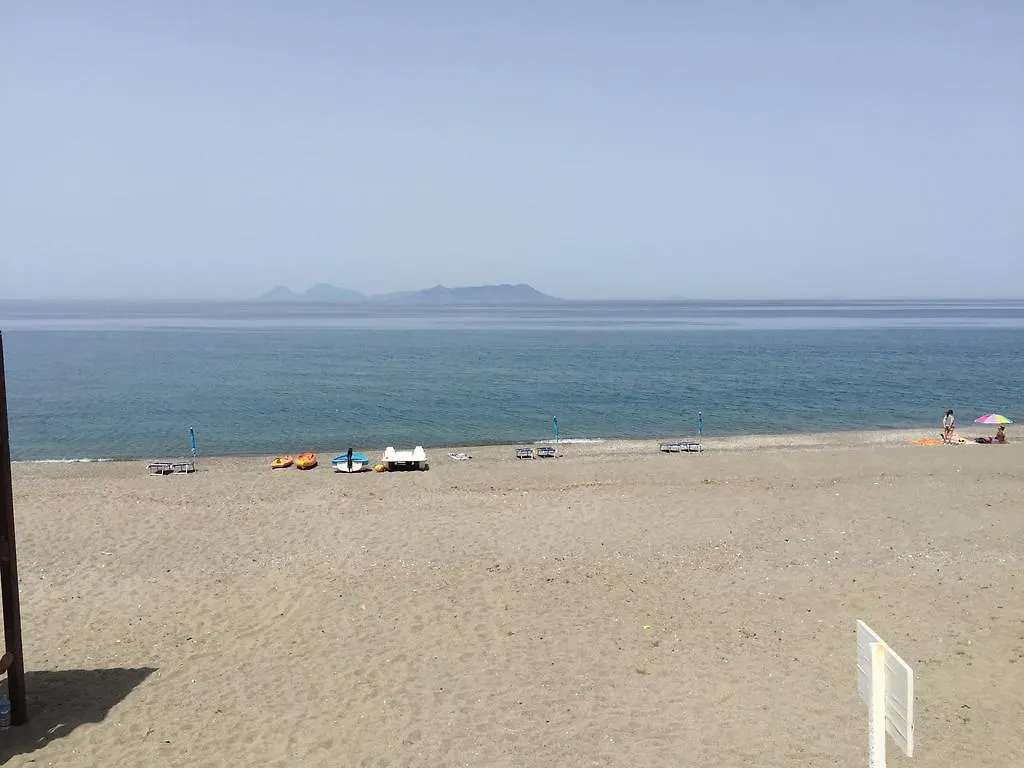 Apartament Xenia Apartment Mongiove 0*,  Italy
