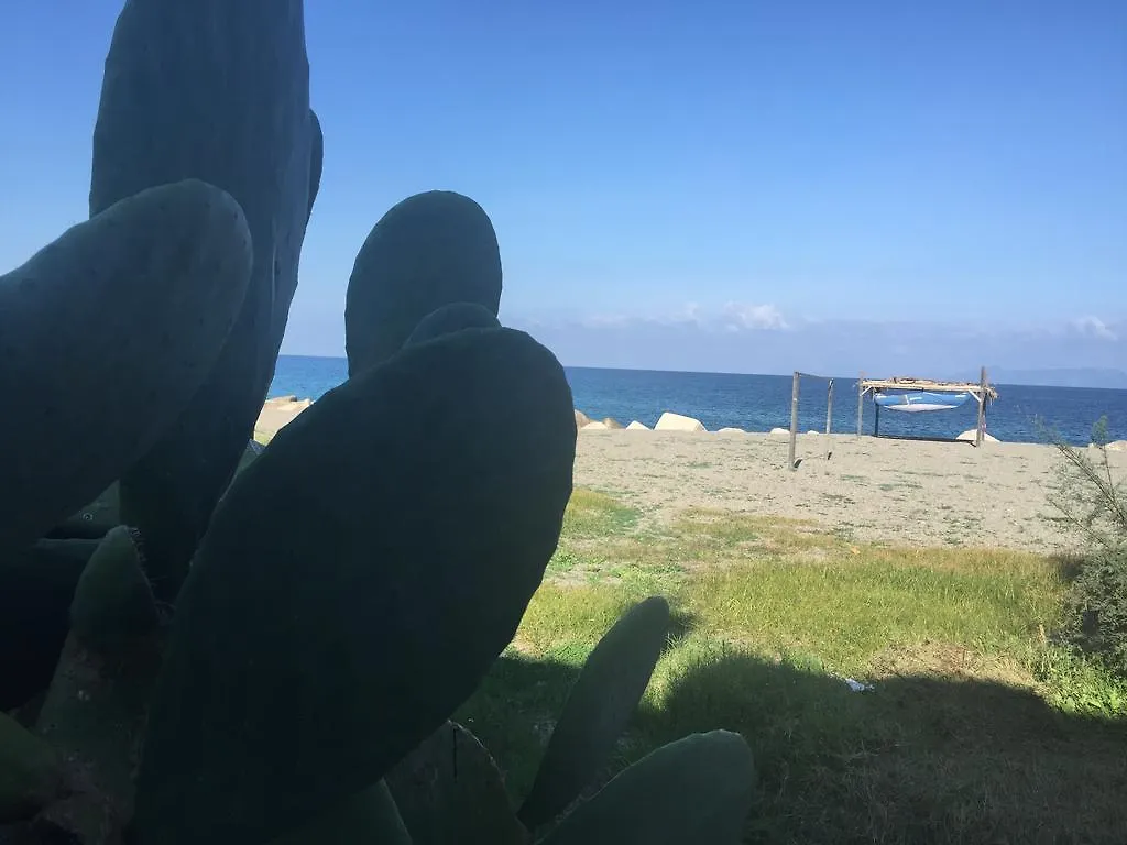 Apartament Xenia Apartment Mongiove