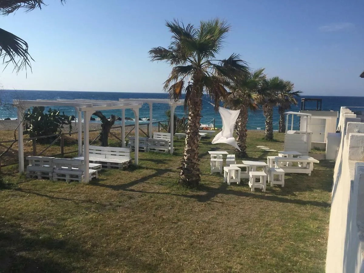Apartament Xenia Apartment Mongiove