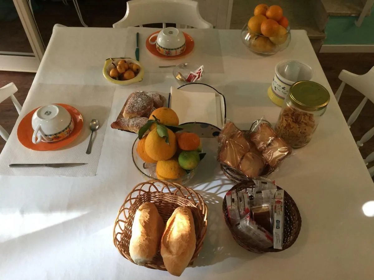 Apartament Xenia Apartment Mongiove